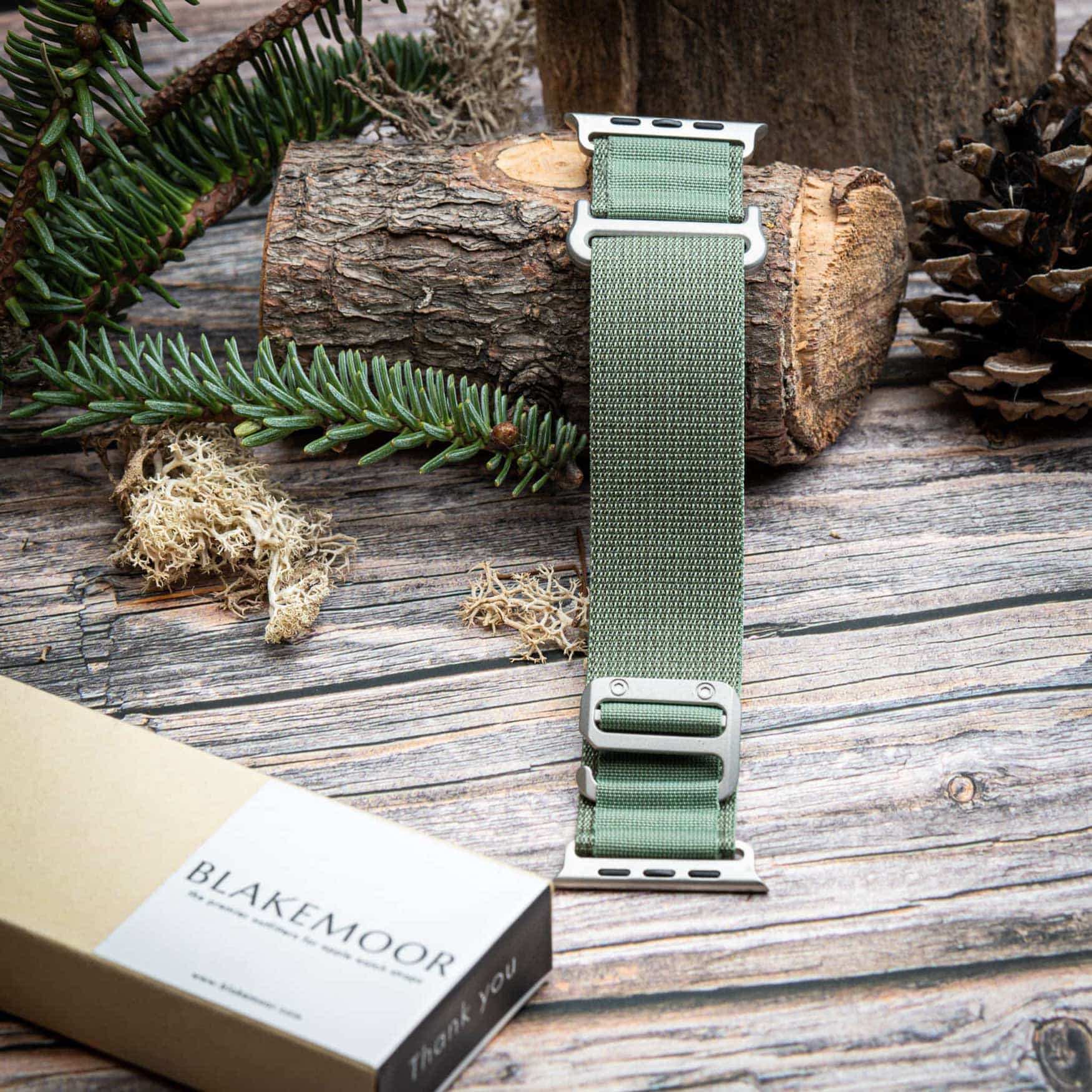 Alpine Loop Green Watch Strap For Apple