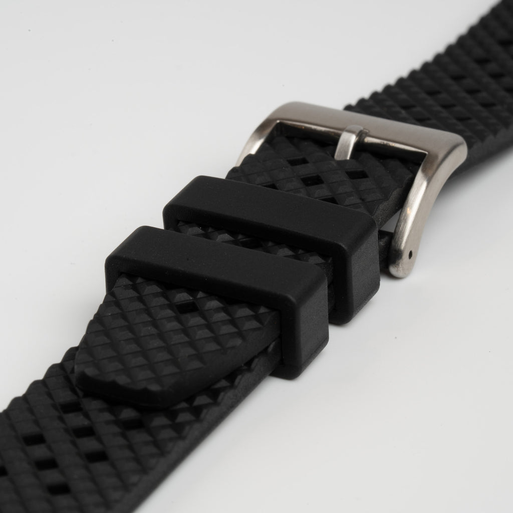 Hex FKM Quick Release Rubber Black Watch Strap, close-up of the buckle and keepers