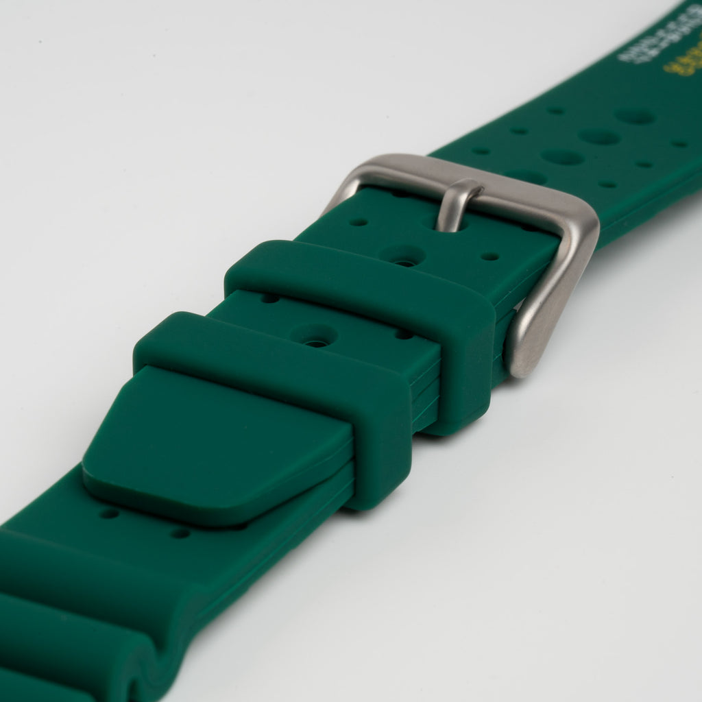 Submerge ND Limits Green Watch Strap, close-up of the buckle and keepers
