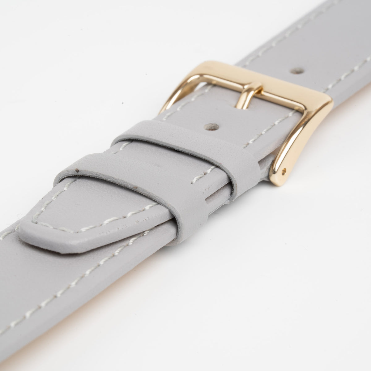 Grey Mayfair Subtle watch strap, close-up of the buckle and keepers
