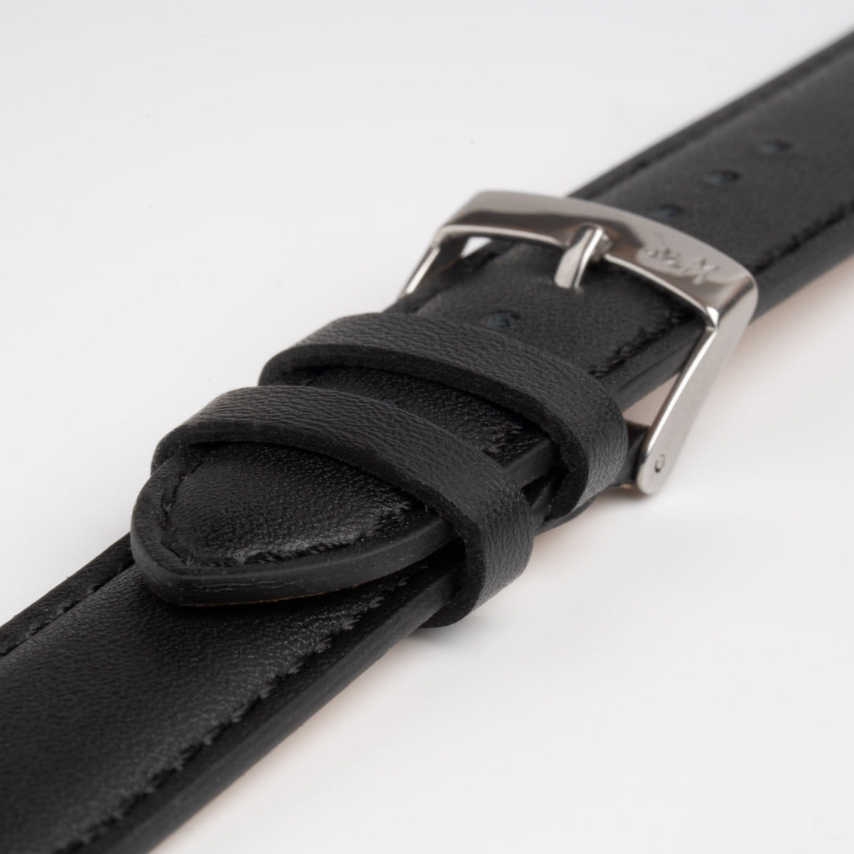 Grafic XL Black Watch Strap, close-up of the buckle and keepers