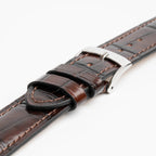 Tiepolo Alligator Grain Brown Watch Strap, close-up of the buckle and keepers