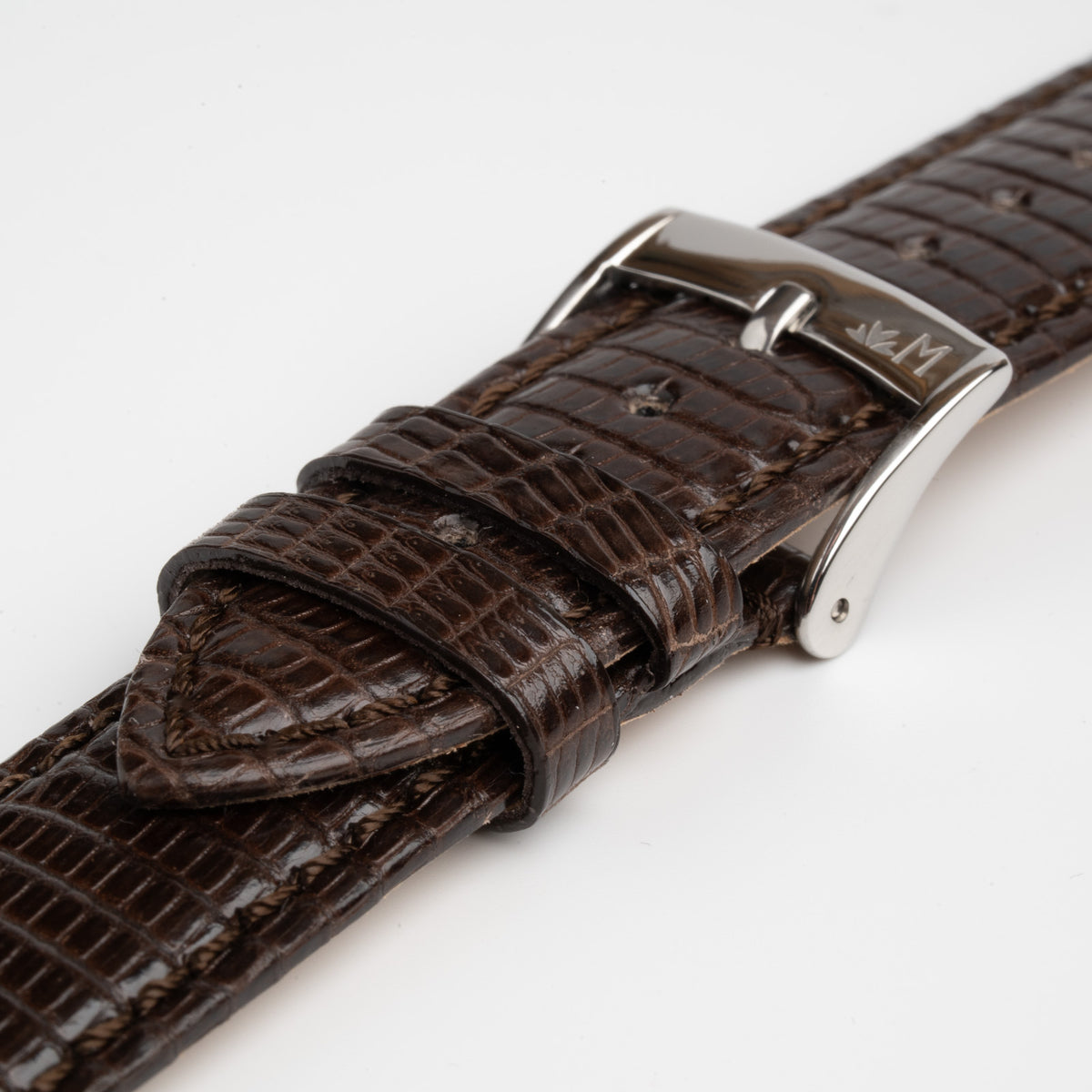 Violino Lizard Brown Watch Strap, close-up of the buckle and keepers