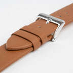 Windsor Smooth Tan Watch Strap, close-up of the buckle and keepers